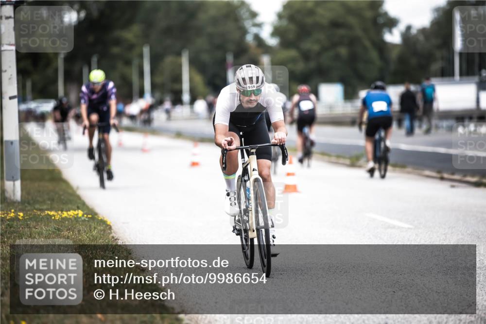 16.08.2026 - KN Förde Triathlon 2026 H.Heesch http://msf.ph/oto/9986654 16.08.2026 13:11:34 Radfahren 508, 558, 559 meine-sportfotos.de