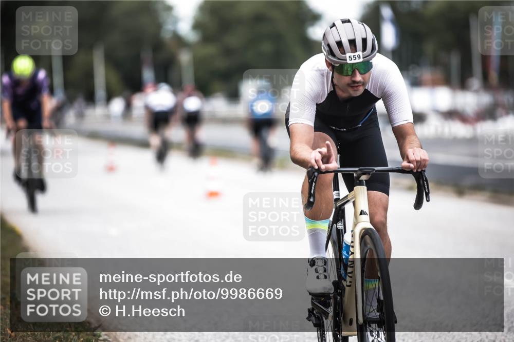 16.08.2026 - KN Förde Triathlon 2026 H.Heesch http://msf.ph/oto/9986669 16.08.2026 13:11:35 Radfahren 508, 558, 559 meine-sportfotos.de