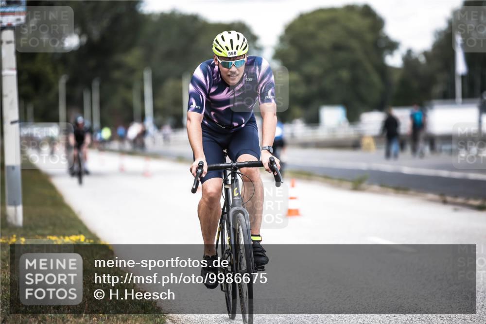 16.08.2026 - KN Förde Triathlon 2026 H.Heesch http://msf.ph/oto/9986675 16.08.2026 13:11:37 Radfahren 548, 558, 559 meine-sportfotos.de