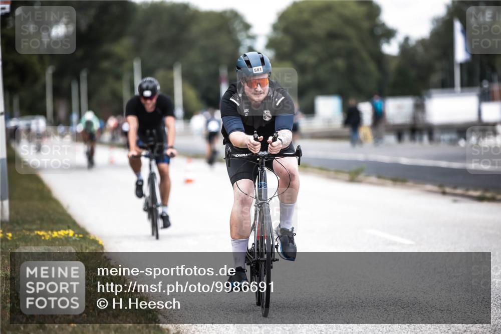 16.08.2026 - KN Förde Triathlon 2026 H.Heesch http://msf.ph/oto/9986691 16.08.2026 13:11:43 Radfahren 522, 548, 581 meine-sportfotos.de