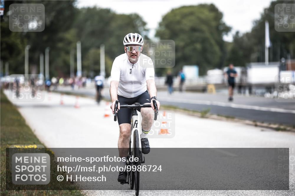 16.08.2026 - KN Förde Triathlon 2026 H.Heesch http://msf.ph/oto/9986724 16.08.2026 13:11:54 Radfahren 533, 737 meine-sportfotos.de