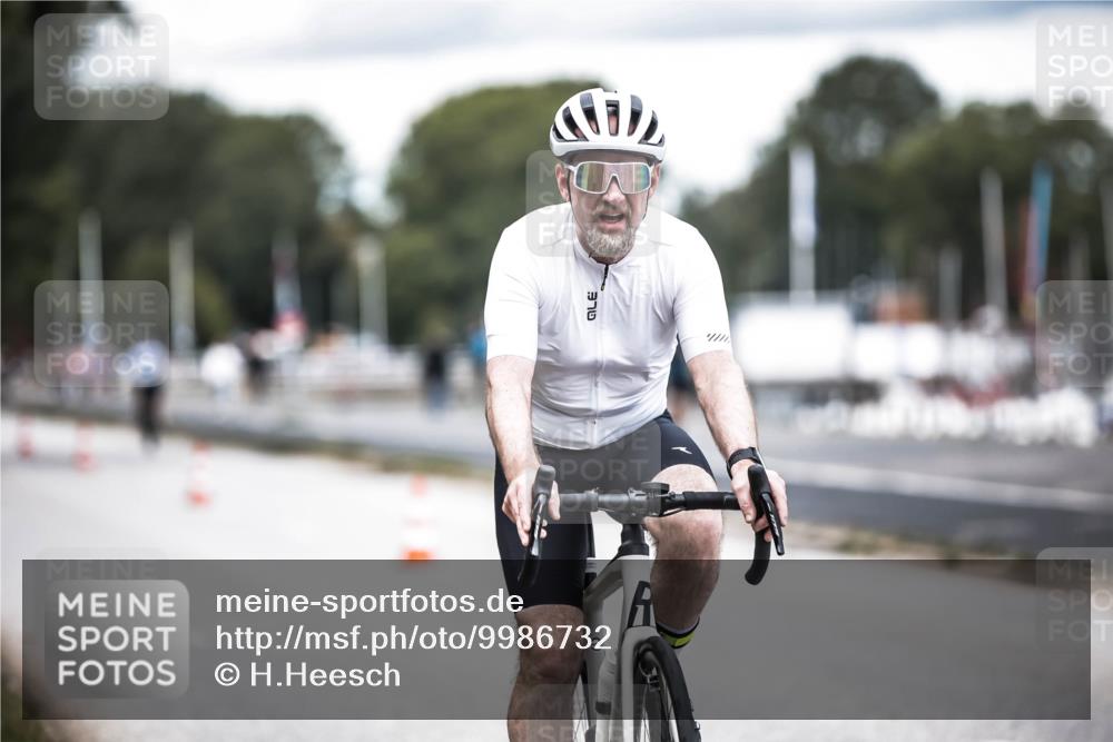 16.08.2026 - KN Förde Triathlon 2026 H.Heesch http://msf.ph/oto/9986732 16.08.2026 13:11:55 Radfahren 533, 737 meine-sportfotos.de