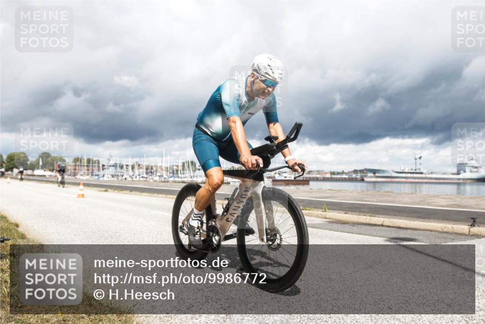 16.08.2026 - KN Förde Triathlon 2026 H.Heesch http://msf.ph/oto/9986772 16.08.2026 12:55:14 Radfahren 514, 705, 706, 711, 733 meine-sportfotos.de