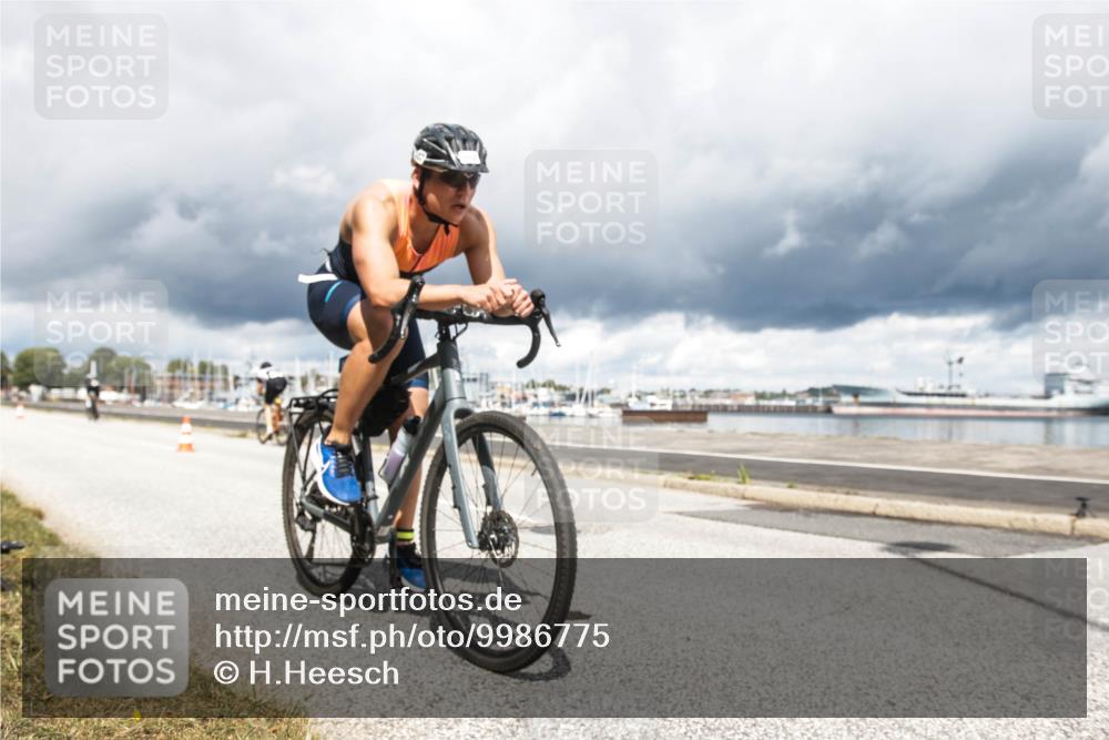 16.08.2026 - KN Förde Triathlon 2026 H.Heesch http://msf.ph/oto/9986775 16.08.2026 12:55:22 Radfahren 502, 514, 546, 572, 587 meine-sportfotos.de