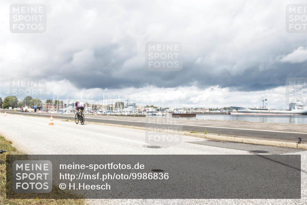 16.08.2026 - KN Förde Triathlon 2026 H.Heesch http://msf.ph/oto/9986836 16.08.2026 12:57:04 Radfahren 511, 527, 579, 581 meine-sportfotos.de