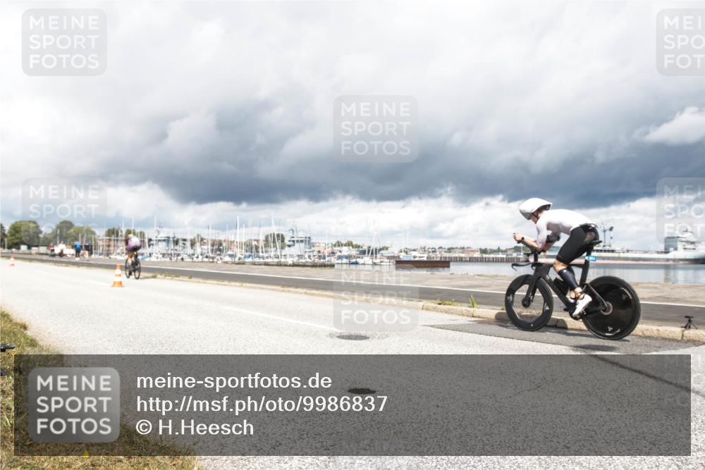 16.08.2026 - KN Förde Triathlon 2026 H.Heesch http://msf.ph/oto/9986837 16.08.2026 12:57:05 Radfahren 523, 527, 579, 581 meine-sportfotos.de