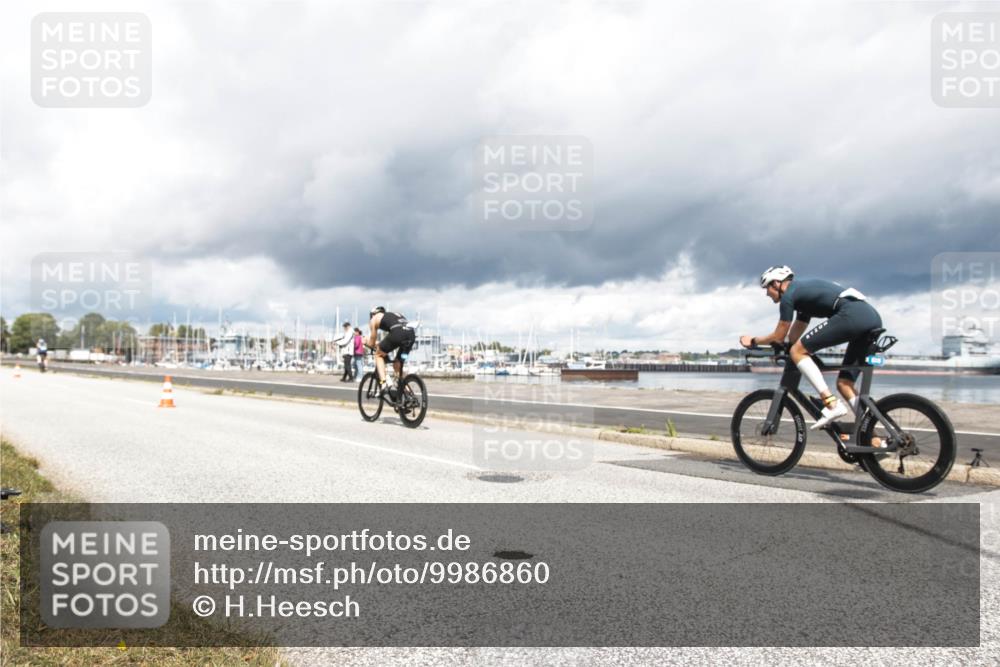 16.08.2026 - KN Förde Triathlon 2026 H.Heesch http://msf.ph/oto/9986860 16.08.2026 12:58:00 Radfahren 513, 589, 602, 729 meine-sportfotos.de