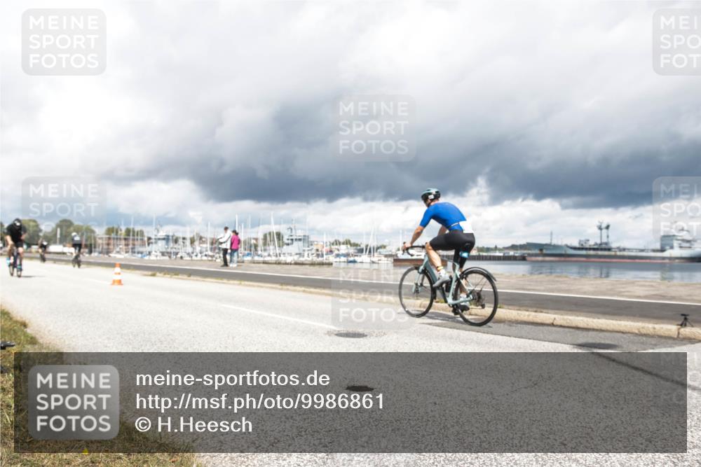 16.08.2026 - KN Förde Triathlon 2026 H.Heesch http://msf.ph/oto/9986861 16.08.2026 12:58:02 Radfahren 513, 589, 722, 727, 729, 735, 740 meine-sportfotos.de