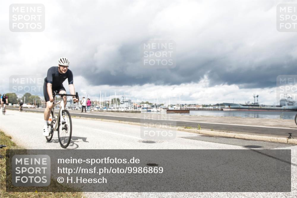 16.08.2026 - KN Förde Triathlon 2026 H.Heesch http://msf.ph/oto/9986869 16.08.2026 12:58:09 Radfahren 509, 720, 722, 724, 727, 735, 740 meine-sportfotos.de
