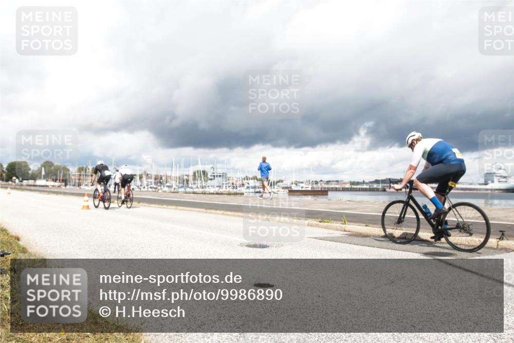 16.08.2026 - KN Förde Triathlon 2026 H.Heesch http://msf.ph/oto/9986890 16.08.2026 12:58:23 Radfahren 590, 594, 597, 607 meine-sportfotos.de