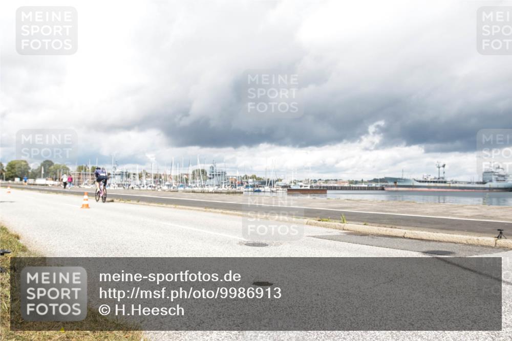 16.08.2026 - KN Förde Triathlon 2026 H.Heesch http://msf.ph/oto/9986913 16.08.2026 12:58:45 Radfahren 595, 713 meine-sportfotos.de
