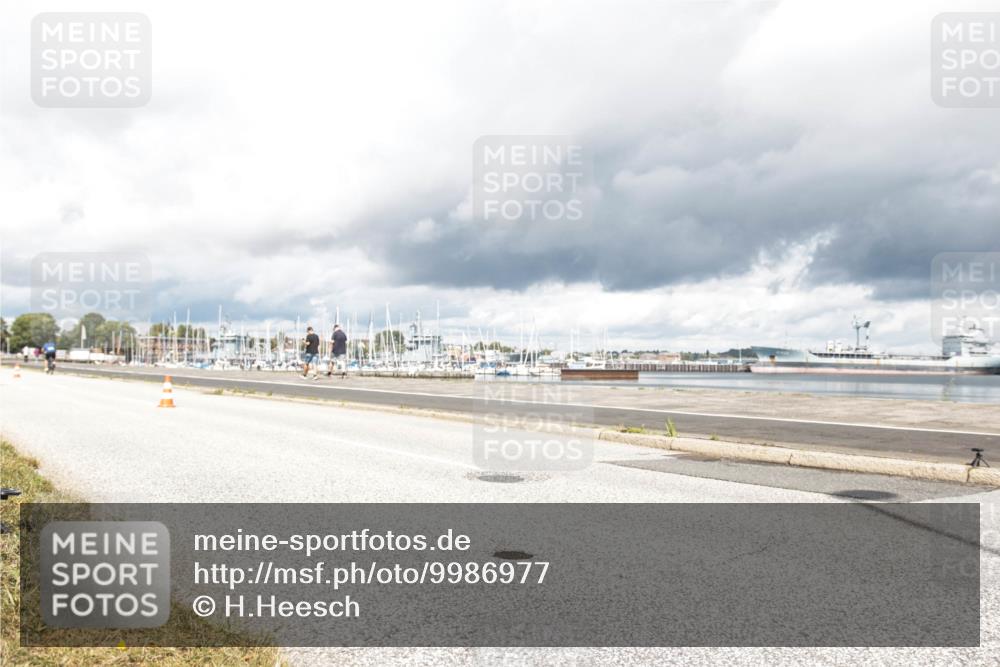 16.08.2026 - KN Förde Triathlon 2026 H.Heesch http://msf.ph/oto/9986977 16.08.2026 12:59:50 Radfahren 506, 510, 581, 599, 603 meine-sportfotos.de