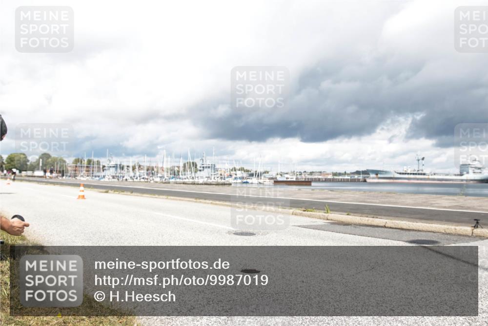 16.08.2026 - KN Förde Triathlon 2026 H.Heesch http://msf.ph/oto/9987019 16.08.2026 13:00:17 Radfahren 576, 732, 735 meine-sportfotos.de