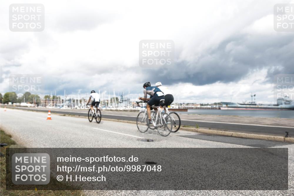 16.08.2026 - KN Förde Triathlon 2026 H.Heesch http://msf.ph/oto/9987048 16.08.2026 13:01:20 Radfahren  meine-sportfotos.de