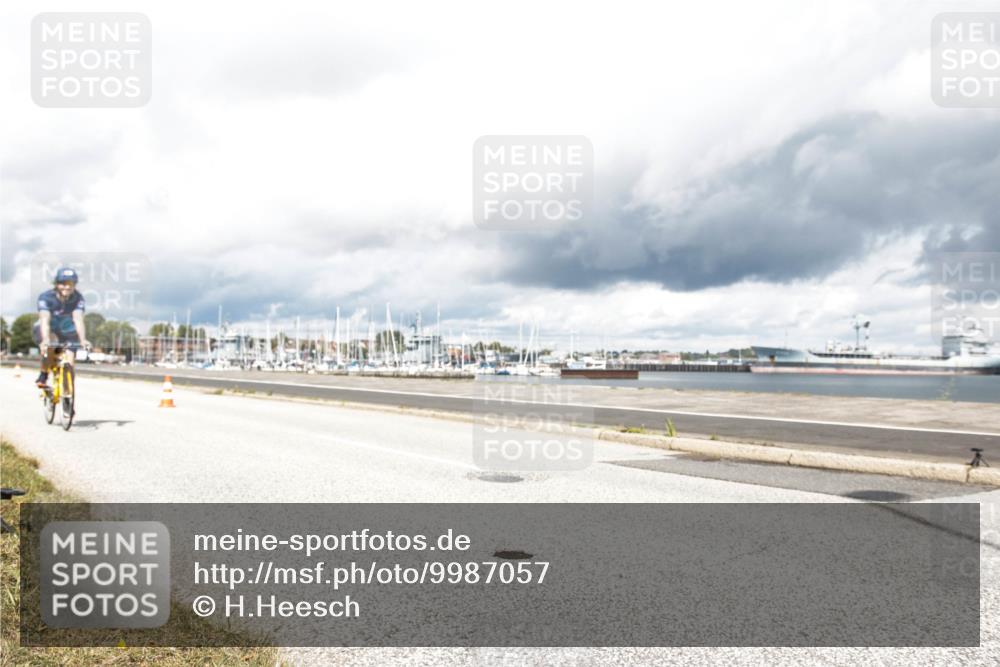 16.08.2026 - KN Förde Triathlon 2026 H.Heesch http://msf.ph/oto/9987057 16.08.2026 13:01:33 Radfahren 504, 541, 595, 606, 710 meine-sportfotos.de