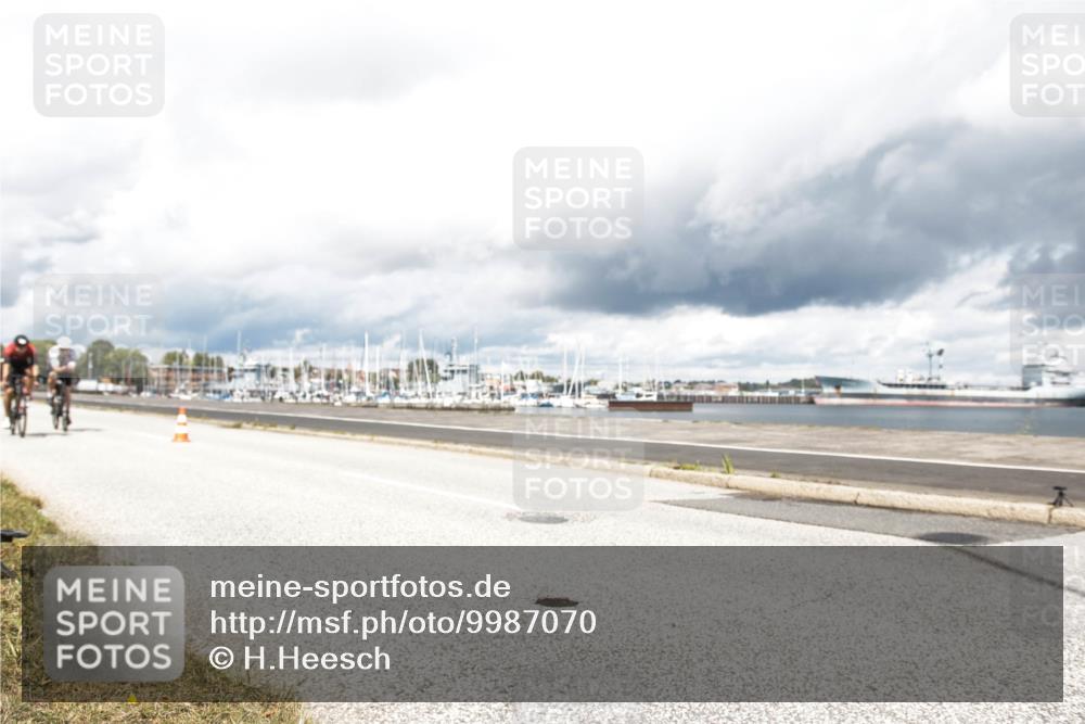 16.08.2026 - KN Förde Triathlon 2026 H.Heesch http://msf.ph/oto/9987070 16.08.2026 13:01:38 Radfahren 541, 575, 606, 703, 710 meine-sportfotos.de