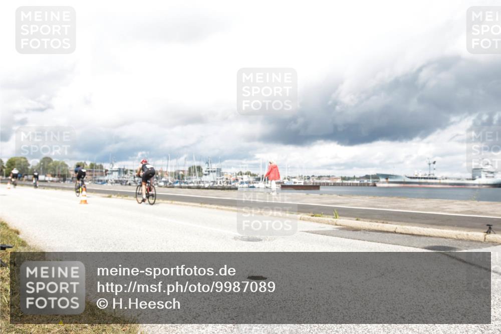 16.08.2026 - KN Förde Triathlon 2026 H.Heesch http://msf.ph/oto/9987089 16.08.2026 13:01:51 Radfahren 532, 598, 719, 733, 738 meine-sportfotos.de