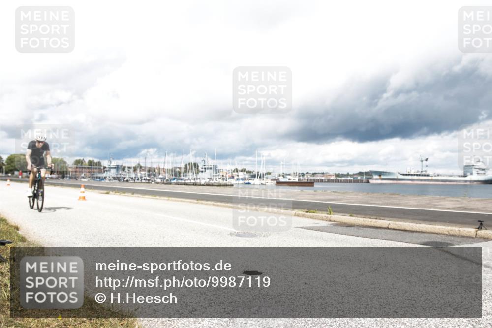 16.08.2026 - KN Förde Triathlon 2026 H.Heesch http://msf.ph/oto/9987119 16.08.2026 13:02:45 Radfahren 557, 701, 707 meine-sportfotos.de