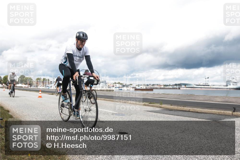 16.08.2026 - KN Förde Triathlon 2026 H.Heesch http://msf.ph/oto/9987151 16.08.2026 13:03:47 Radfahren 561, 580, 585, 726, 734, 739 meine-sportfotos.de