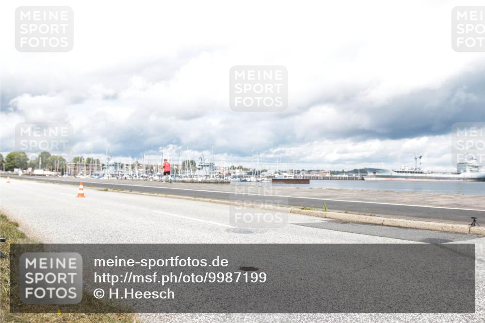 16.08.2026 - KN Förde Triathlon 2026 H.Heesch http://msf.ph/oto/9987199 16.08.2026 13:04:26 Radfahren 575, 583 meine-sportfotos.de