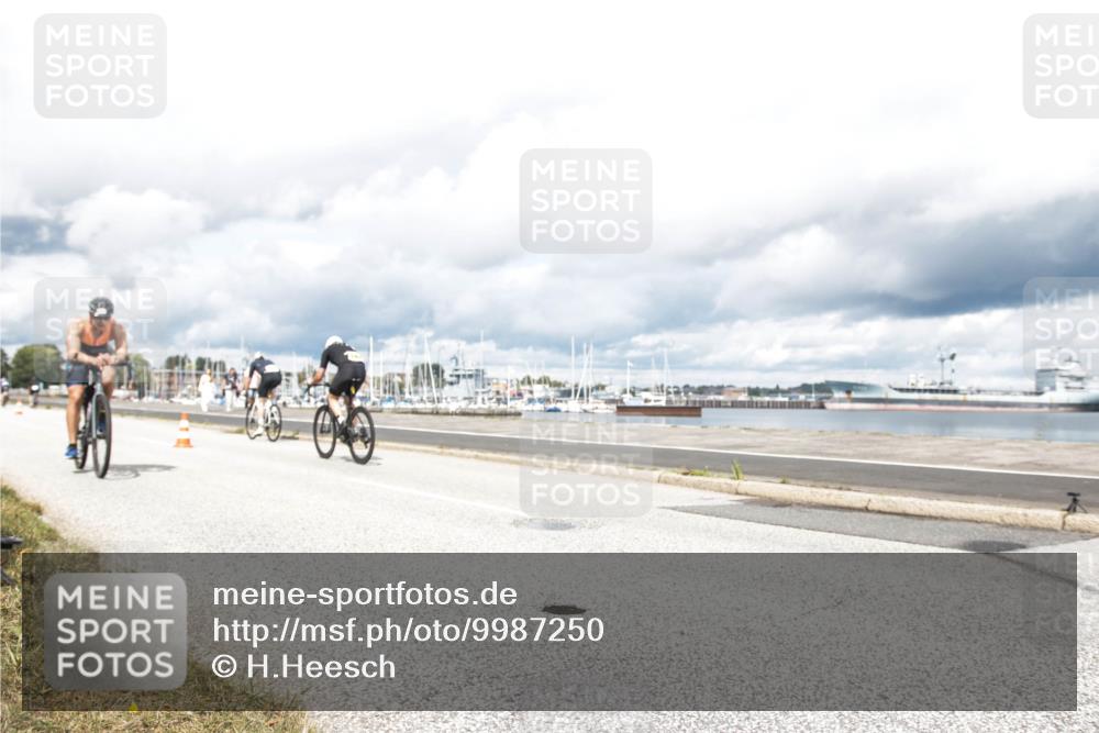16.08.2026 - KN Förde Triathlon 2026 H.Heesch http://msf.ph/oto/9987250 16.08.2026 13:05:07 Radfahren 196, 502, 508, 708, 742 meine-sportfotos.de