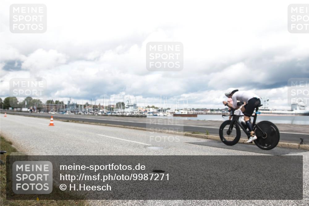 16.08.2026 - KN Förde Triathlon 2026 H.Heesch http://msf.ph/oto/9987271 16.08.2026 13:05:29 Radfahren 528, 566, 579 meine-sportfotos.de