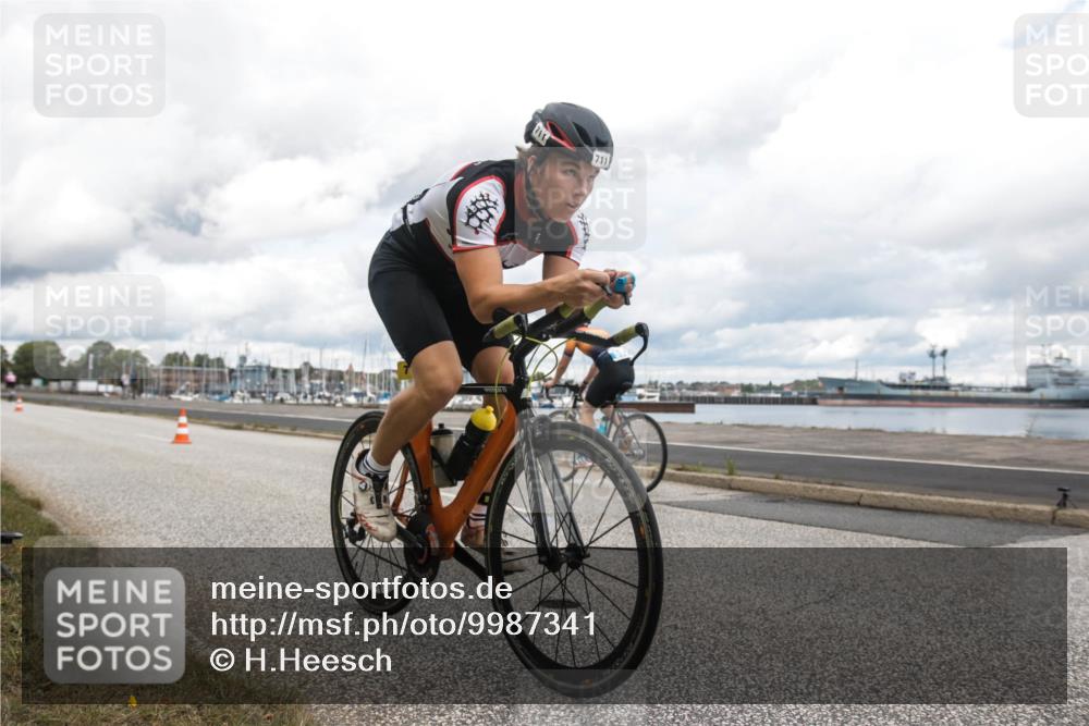 16.08.2026 - KN Förde Triathlon 2026 H.Heesch http://msf.ph/oto/9987341 16.08.2026 13:07:40 Radfahren 524, 528, 711 meine-sportfotos.de
