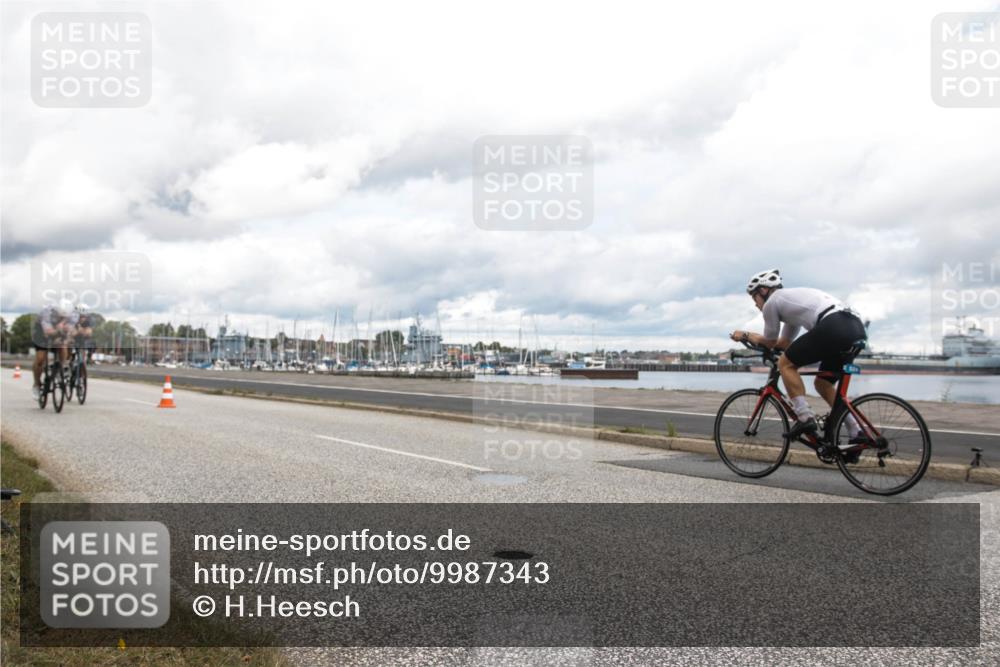 16.08.2026 - KN Förde Triathlon 2026 H.Heesch http://msf.ph/oto/9987343 16.08.2026 13:07:48 Radfahren 521, 528, 530, 594, 743 meine-sportfotos.de