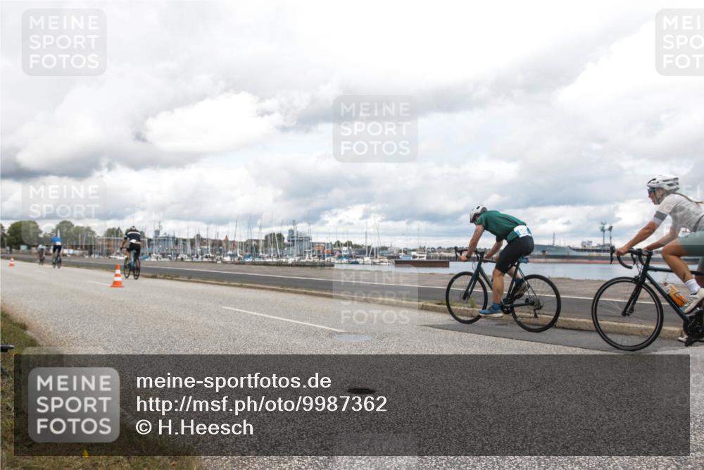 16.08.2026 - KN Förde Triathlon 2026 H.Heesch http://msf.ph/oto/9987362 16.08.2026 13:08:27 Radfahren 541, 584, 612 meine-sportfotos.de
