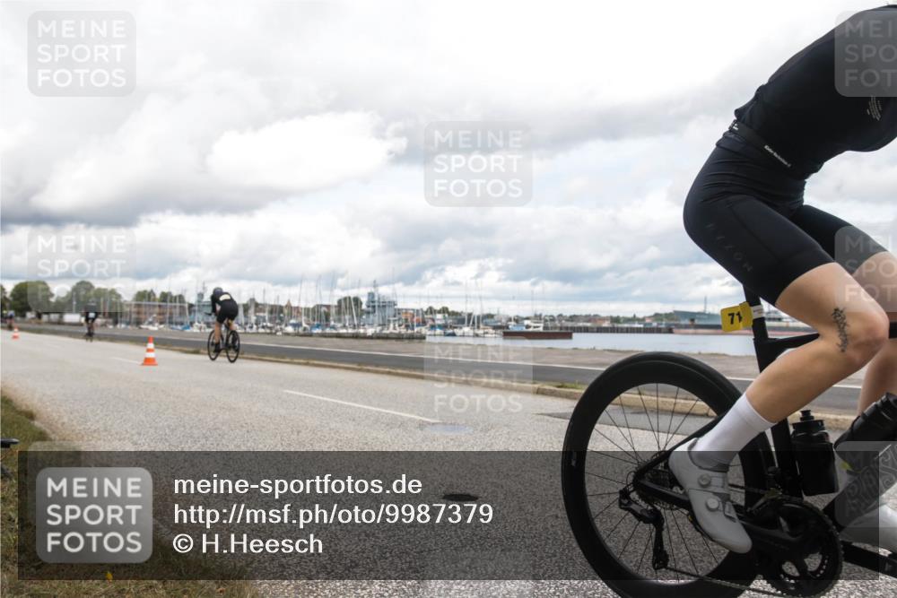 16.08.2026 - KN Förde Triathlon 2026 H.Heesch http://msf.ph/oto/9987379 16.08.2026 13:08:58 Radfahren 591, 600, 707, 709, 713, 714 meine-sportfotos.de
