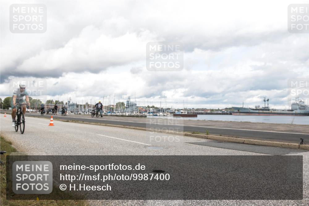 16.08.2026 - KN Förde Triathlon 2026 H.Heesch http://msf.ph/oto/9987400 16.08.2026 13:09:54 Radfahren 553, 601, 605, 738 meine-sportfotos.de
