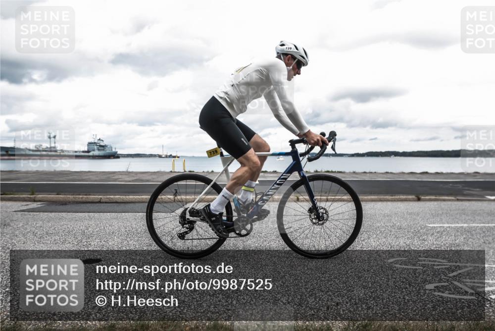 16.08.2026 - KN Förde Triathlon 2026 H.Heesch http://msf.ph/oto/9987525 16.08.2026 13:14:40 Radfahren 528, 533, 724, 726, 739 meine-sportfotos.de