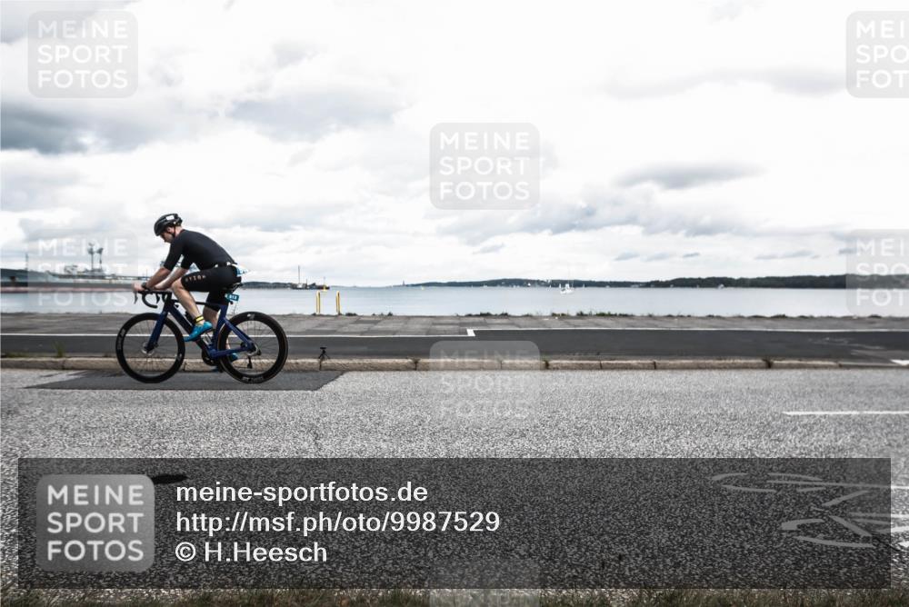 16.08.2026 - KN Förde Triathlon 2026 H.Heesch http://msf.ph/oto/9987529 16.08.2026 13:14:55 Radfahren 550 meine-sportfotos.de
