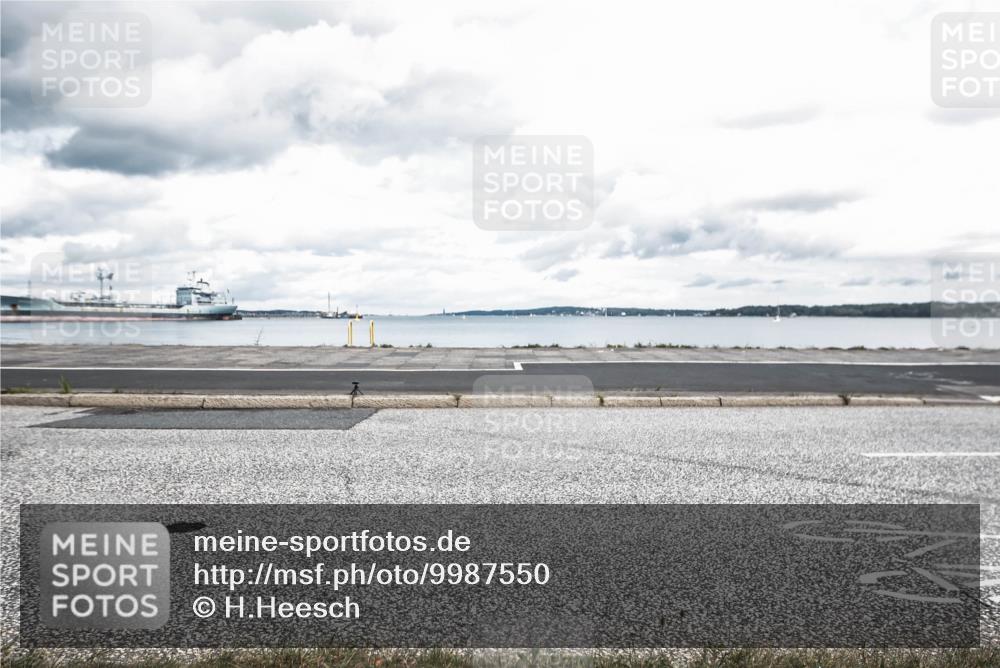 16.08.2026 - KN Förde Triathlon 2026 H.Heesch http://msf.ph/oto/9987550 16.08.2026 13:15:56 Radfahren 527, 551 meine-sportfotos.de