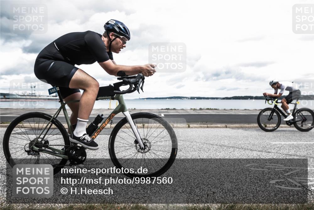 16.08.2026 - KN Förde Triathlon 2026 H.Heesch http://msf.ph/oto/9987560 16.08.2026 13:16:17 Radfahren 519, 535, 552, 567, 585, 727, 732 meine-sportfotos.de