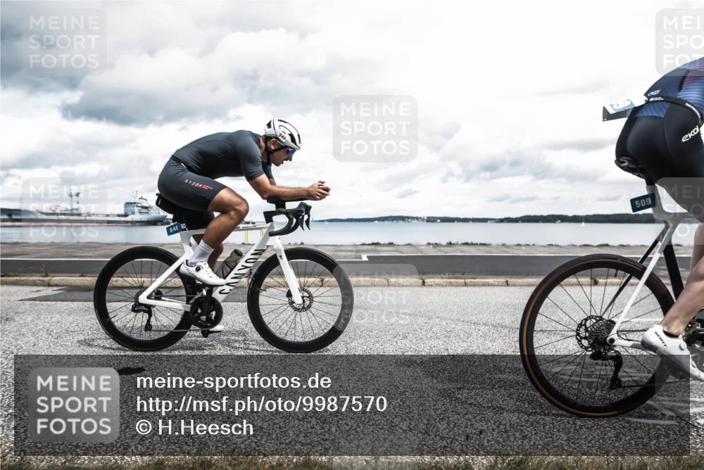16.08.2026 - KN Förde Triathlon 2026 H.Heesch http://msf.ph/oto/9987570 16.08.2026 13:16:30 Radfahren 545, 579, 611, 725 meine-sportfotos.de