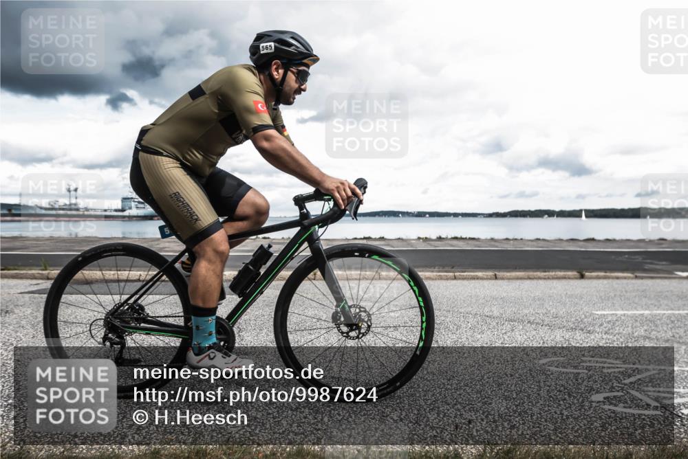 16.08.2026 - KN Förde Triathlon 2026 H.Heesch http://msf.ph/oto/9987624 16.08.2026 13:18:56 Radfahren 565, 704, 719, 725 meine-sportfotos.de