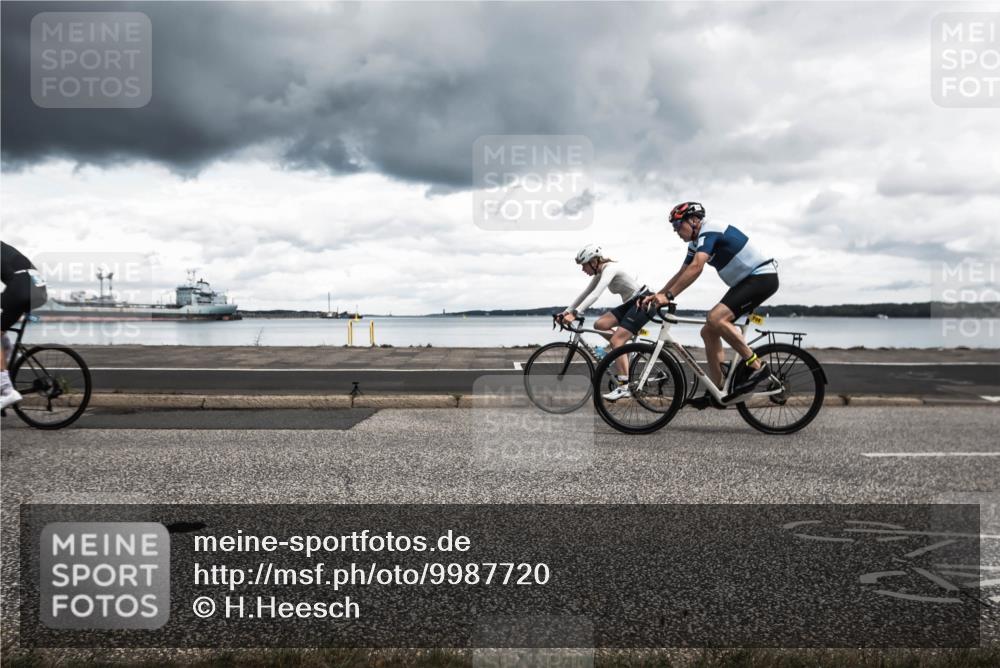 16.08.2026 - KN Förde Triathlon 2026 H.Heesch http://msf.ph/oto/9987720 16.08.2026 13:23:15 Radfahren 533, 587, 708, 726, 727, 731 meine-sportfotos.de