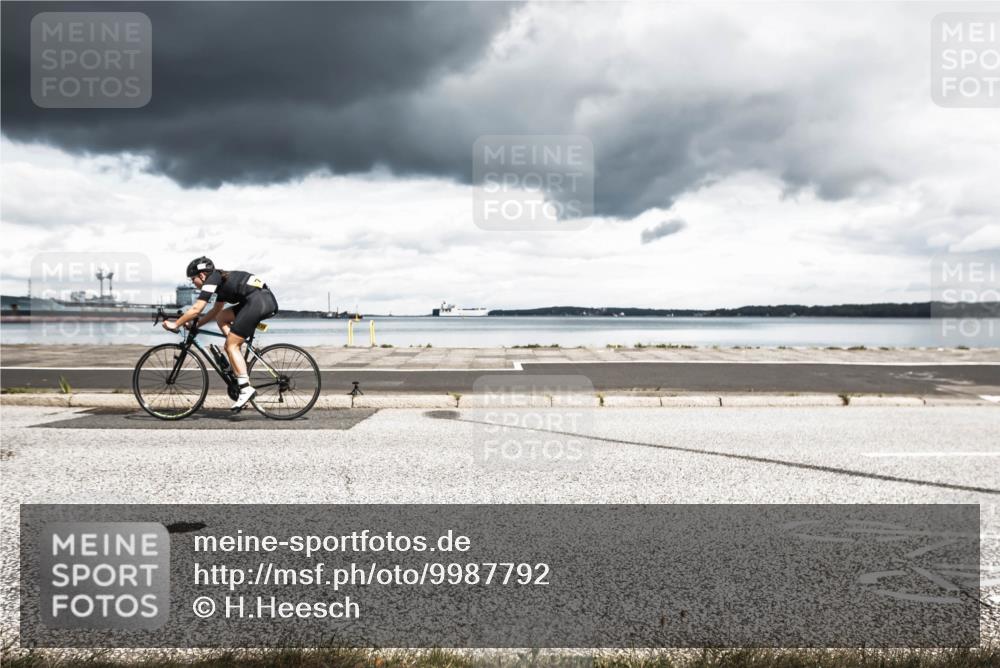 16.08.2026 - KN Förde Triathlon 2026 H.Heesch http://msf.ph/oto/9987792 16.08.2026 13:26:35 Radfahren 715, 725, 742 meine-sportfotos.de
