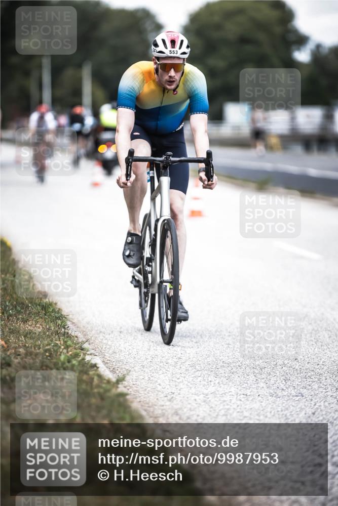 16.08.2026 - KN Förde Triathlon 2026 H.Heesch http://msf.ph/oto/9987953 16.08.2026 13:12:17 Radfahren 523, 542, 553, 568, 701 meine-sportfotos.de