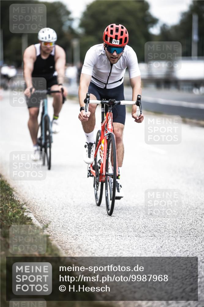 16.08.2026 - KN Förde Triathlon 2026 H.Heesch http://msf.ph/oto/9987968 16.08.2026 13:12:21 Radfahren 596, 701 meine-sportfotos.de
