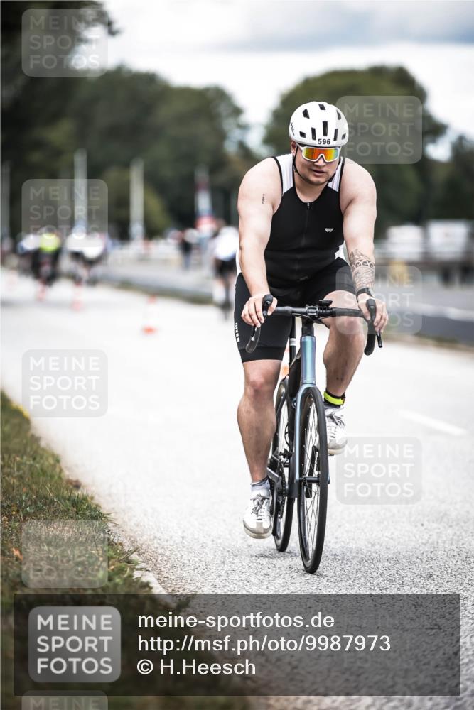 16.08.2026 - KN Förde Triathlon 2026 H.Heesch http://msf.ph/oto/9987973 16.08.2026 13:12:22 Radfahren 596, 701 meine-sportfotos.de