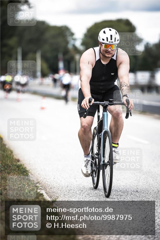 16.08.2026 - KN Förde Triathlon 2026 H.Heesch http://msf.ph/oto/9987975 16.08.2026 13:12:22 Radfahren 596, 701 meine-sportfotos.de