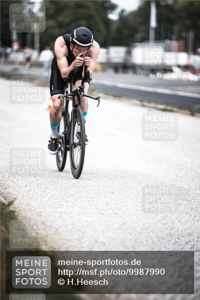 16.08.2026 - KN Förde Triathlon 2026 H.Heesch http://msf.ph/oto/9987990 16.08.2026 13:12:29 Radfahren 502, 550, 719 meine-sportfotos.de