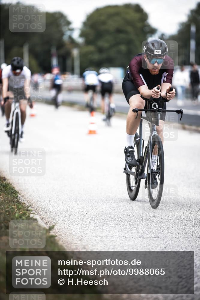 16.08.2026 - KN Förde Triathlon 2026 H.Heesch http://msf.ph/oto/9988065 16.08.2026 13:12:59 Radfahren 549, 556, 588, 601, 606, 733, 734 meine-sportfotos.de