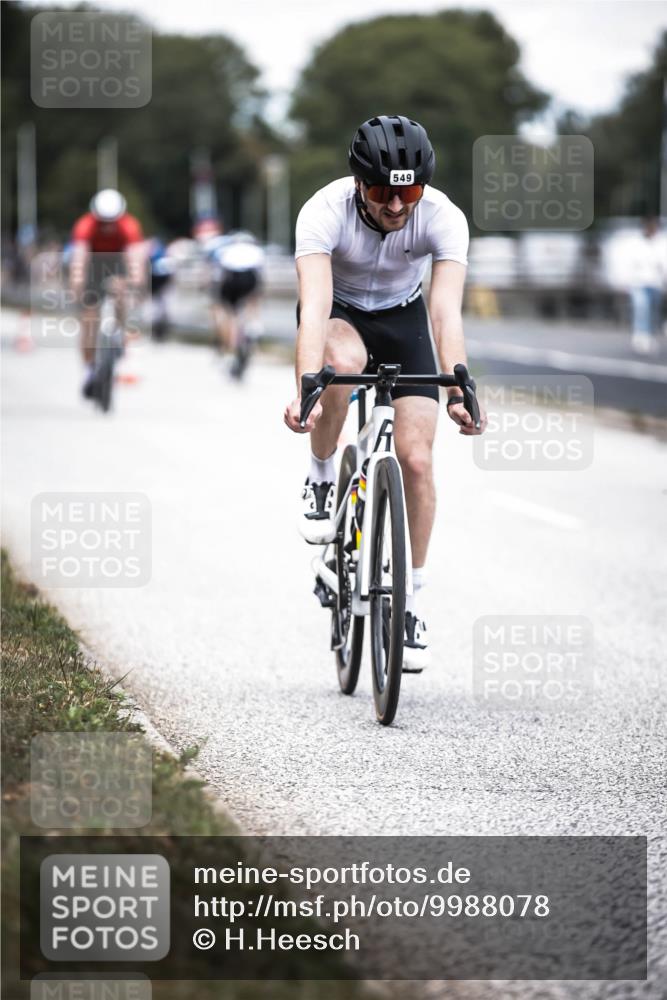 16.08.2026 - KN Förde Triathlon 2026 H.Heesch http://msf.ph/oto/9988078 16.08.2026 13:13:00 Radfahren 549, 556, 588, 601, 606, 733, 734 meine-sportfotos.de