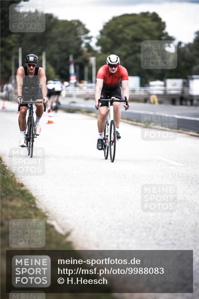 16.08.2026 - KN Förde Triathlon 2026 H.Heesch http://msf.ph/oto/9988083 16.08.2026 13:13:02 Radfahren 549, 556, 588, 601, 606, 733, 734 meine-sportfotos.de
