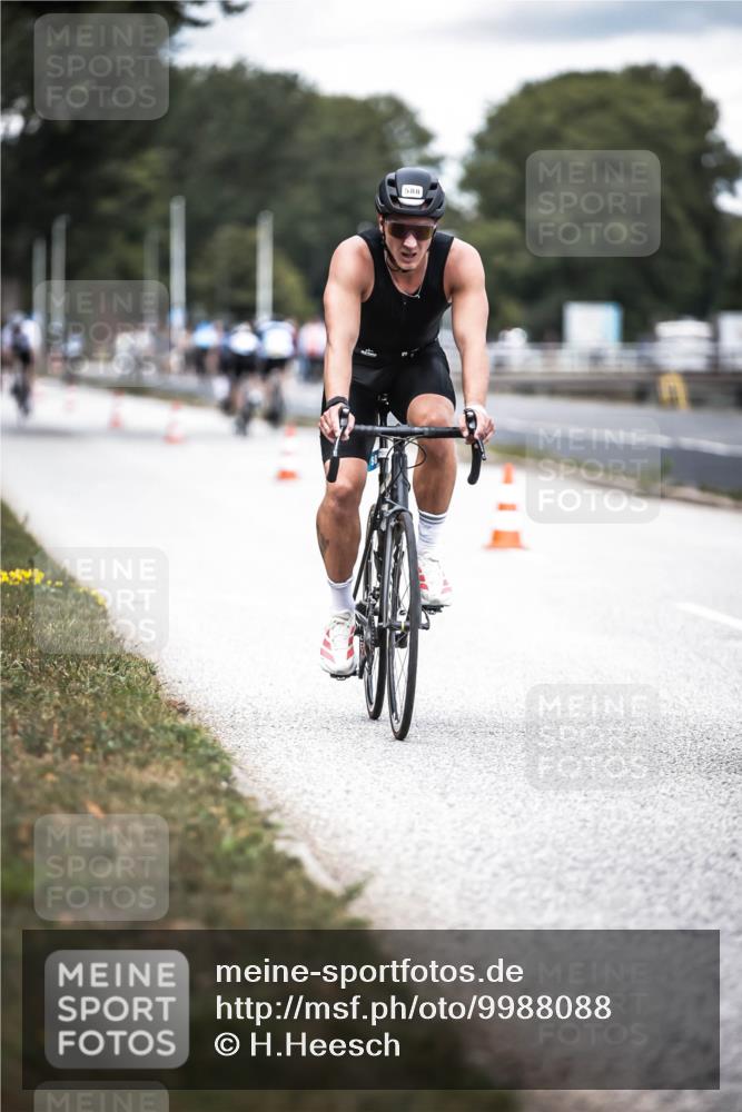 16.08.2026 - KN Förde Triathlon 2026 H.Heesch http://msf.ph/oto/9988088 16.08.2026 13:13:03 Radfahren 549, 556, 588, 606, 734 meine-sportfotos.de