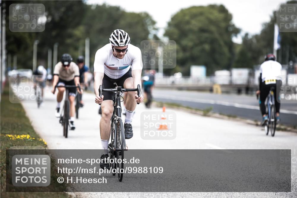 16.08.2026 - KN Förde Triathlon 2026 H.Heesch http://msf.ph/oto/9988109 16.08.2026 13:13:11 Radfahren 532, 534, 544, 706, 730, 742, 747 meine-sportfotos.de
