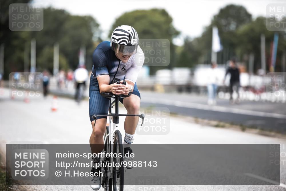 16.08.2026 - KN Förde Triathlon 2026 H.Heesch http://msf.ph/oto/9988143 16.08.2026 13:13:15 Radfahren 532, 539, 544, 706, 721, 730, 742, 747 meine-sportfotos.de